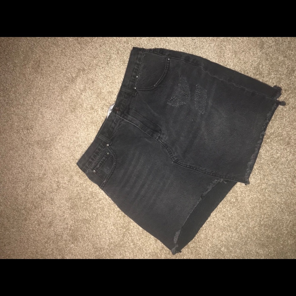 Black mini skirt